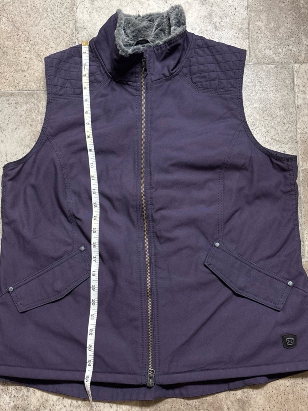 Quilted Collar Sleeveless Vest in Deep Purple